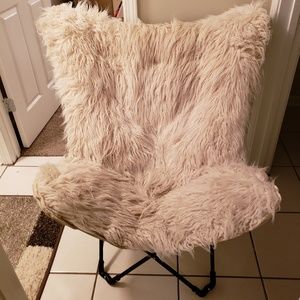 Furry lounge chair
